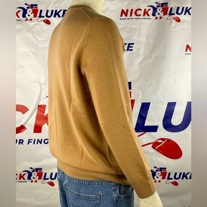 Camel crewneck men’s sweater by NAADAM - Soft Collection. 💯 cashmere 🎉